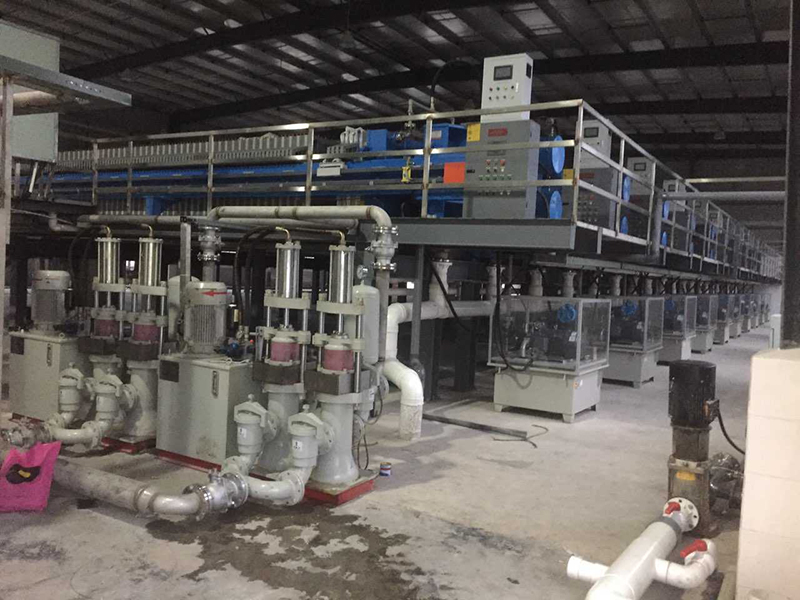 卡拉胶过滤现场(图1)