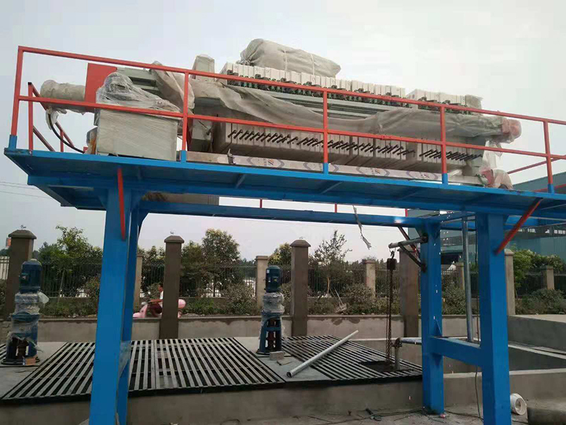 污水处理现场(图1)